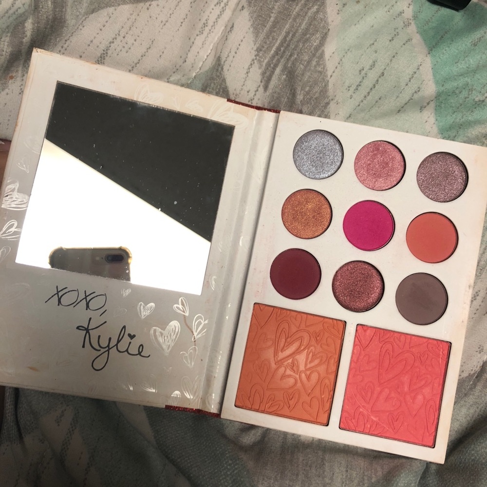 Kylie Cosmetics Kylie’s Diary Palette